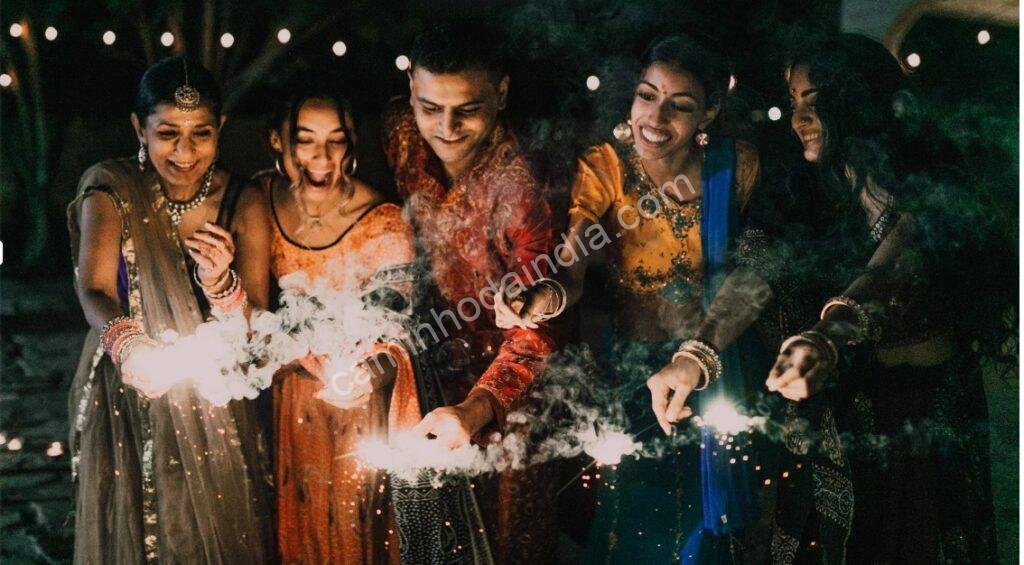 pessoas-celebrando-diwali Diwali o Festival das Luzes