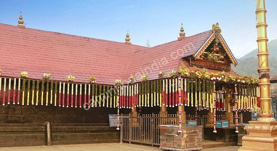 templo-shabarimala-kerala Vista do templo de Shabarimala em Kerala, rodeado por florestas e conhecido por sua espiritualidade